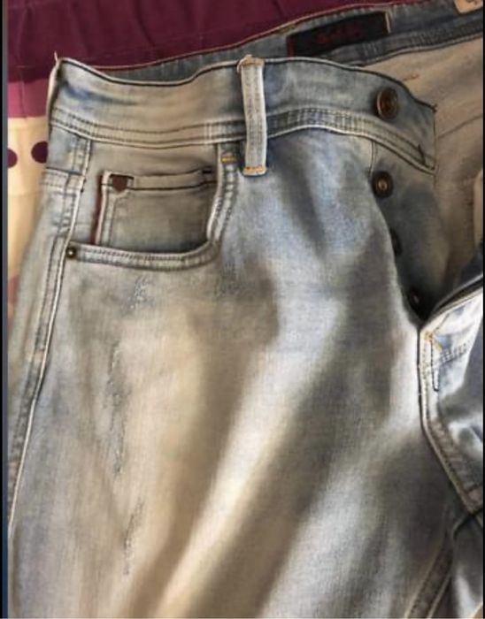 Vendo calças da salsa em excelente estado