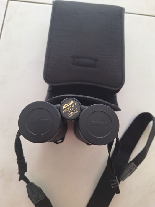 Бінокль Nikon в хорошому стані