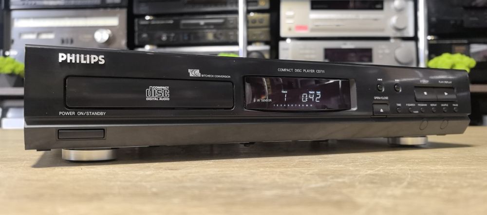CD-програвач Philips CD 711