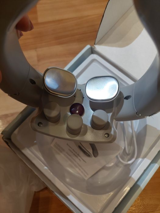 Смарт масажер для шиї,  новий