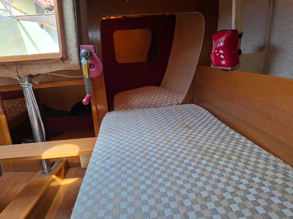 Jacht żaglowy kabinowy 6.3m 4 osoby przyczepa transportowa Powidz