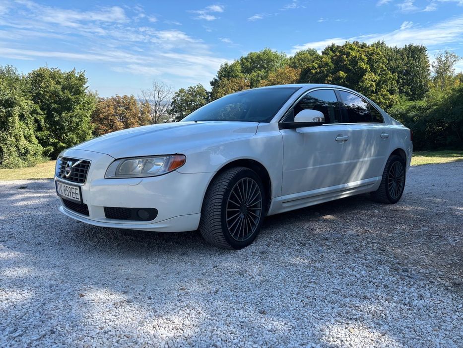 Volvo S80