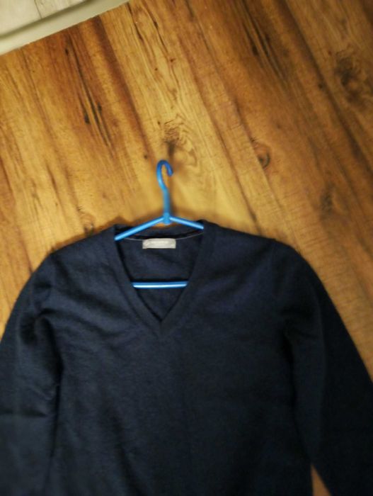 Kaszmirowy granatowy sweterek rozm. M.