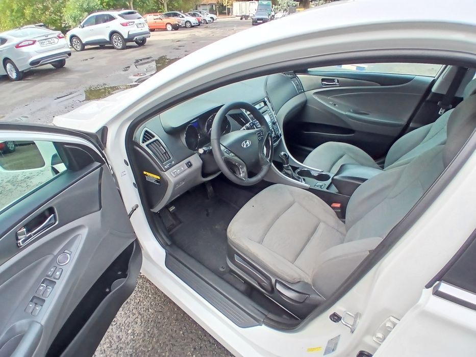 Hyundai sonata Гибрид