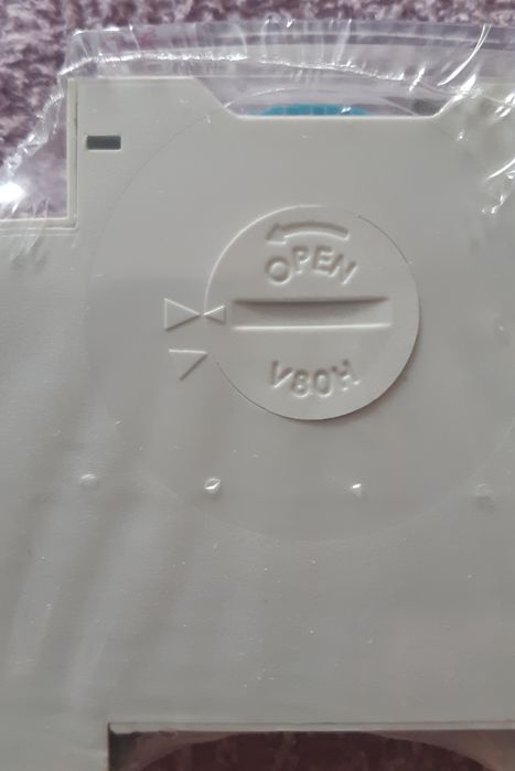 Продам суточный электро механический таймер APC-DR1