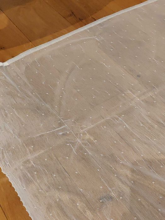 Sprzedam tiul na oknach