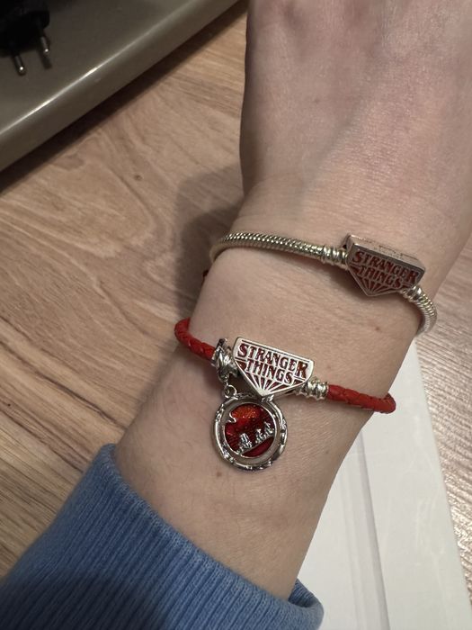 Bransoletka Stranger Things
