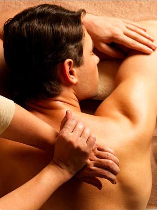 Massagista masoterapeuta profesional atendo mulher e homens