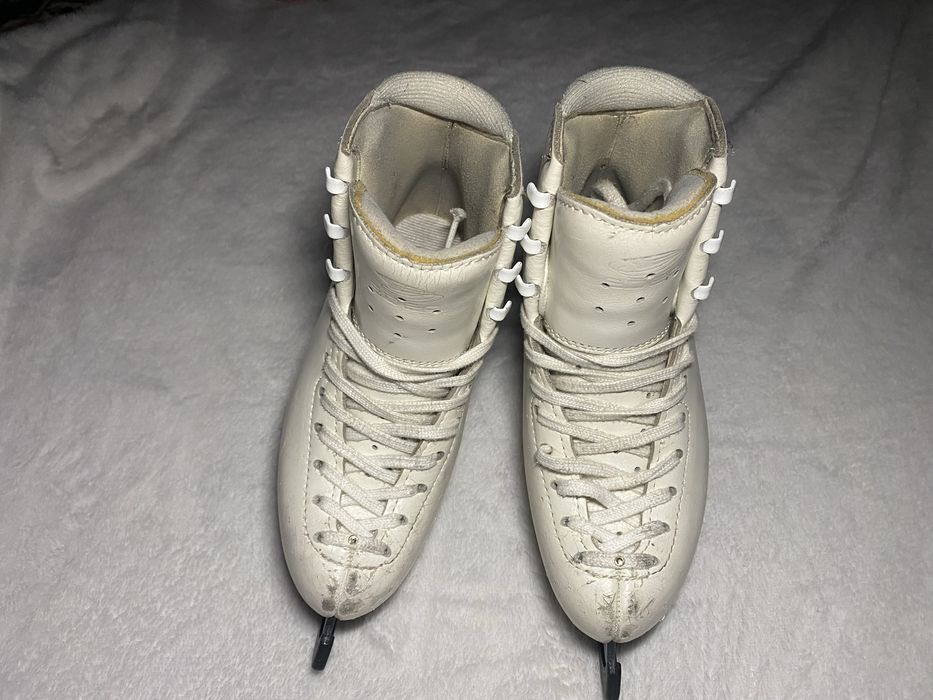 Ковзани для фігурного катання