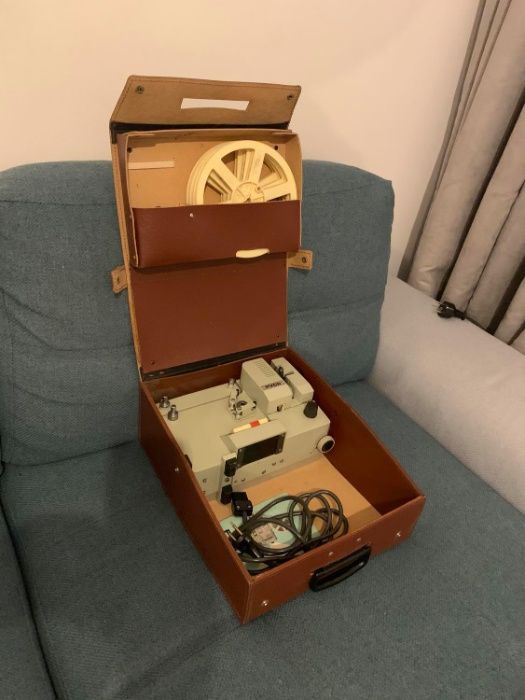 Projektor filmowy PYCb RUŚ Vintage