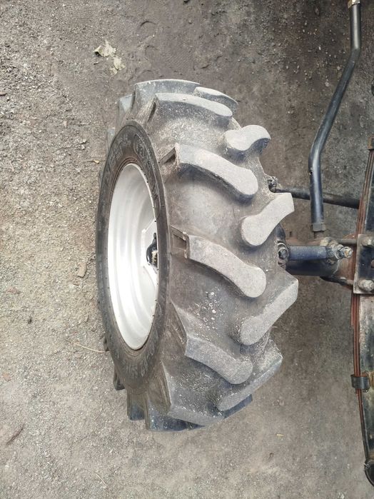Трактор Shifeng 240BFL