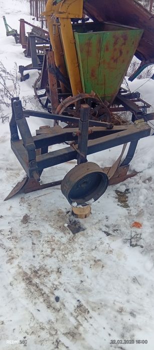 Продам плуг 2.25