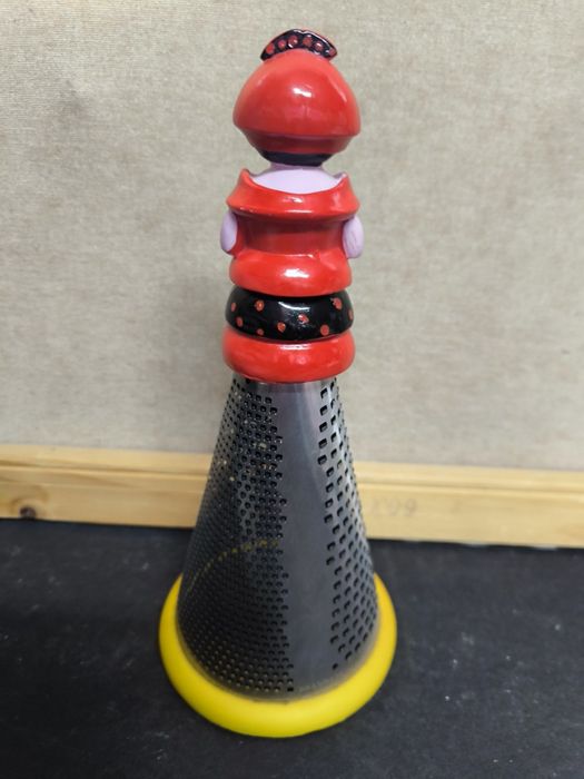 Ralador de Queijo ou legumes - Formato Cone