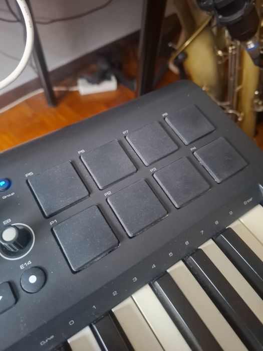 Teclado controlador MIDI M-audio axiom 25