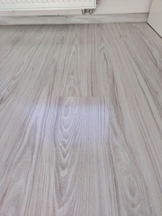 Panele podłogowe za darmo.