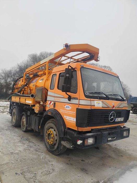 Samochód  asenizacyjny Mercedes 1726 WUKO