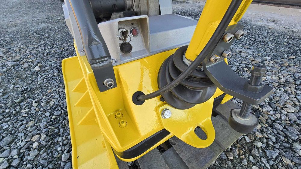Zagęszczarka Wacker Dpu 6055 Bomag Weber Ammann Dynapac Husqvarna