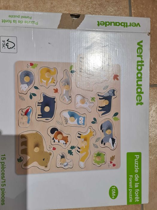 Puzzle bebé de pegas