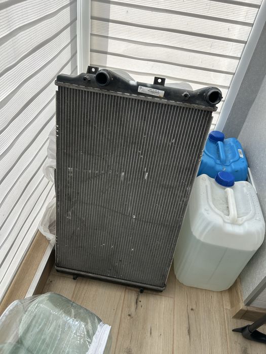 Радиатор VW jetta 6