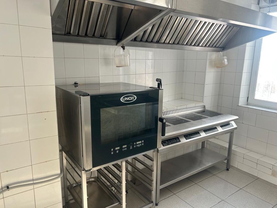 Кухонний цех. Метро Харківська