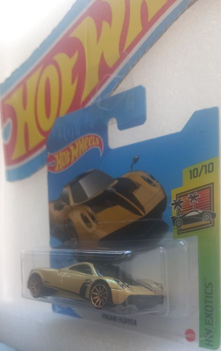 Pagani huayra hot wheels
