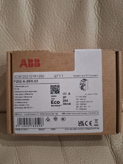 ABB Wyłącznik różnicowoprądowy 2CSF202101R1250 F202 A-25/0.03