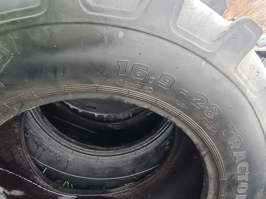 Opony przemysłowe 16.9-28 Mitas TI-06 koparko ładowarka JCB Case Cat
