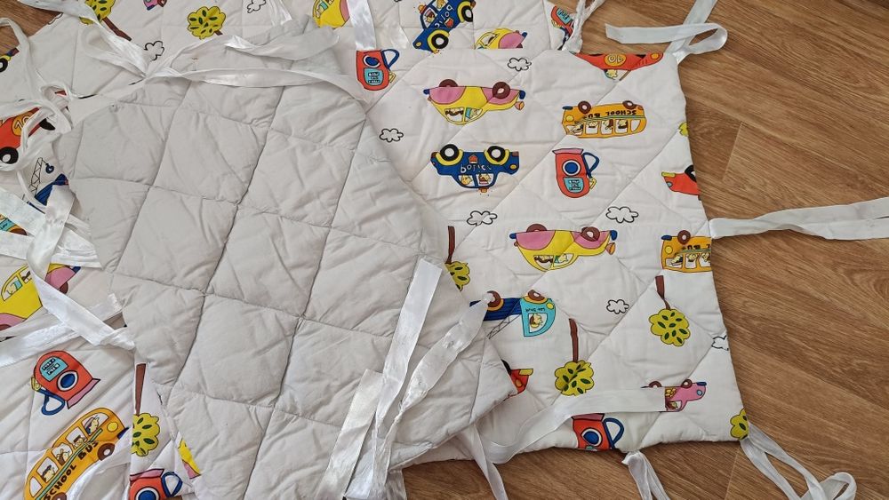 Бортики в ліжечко