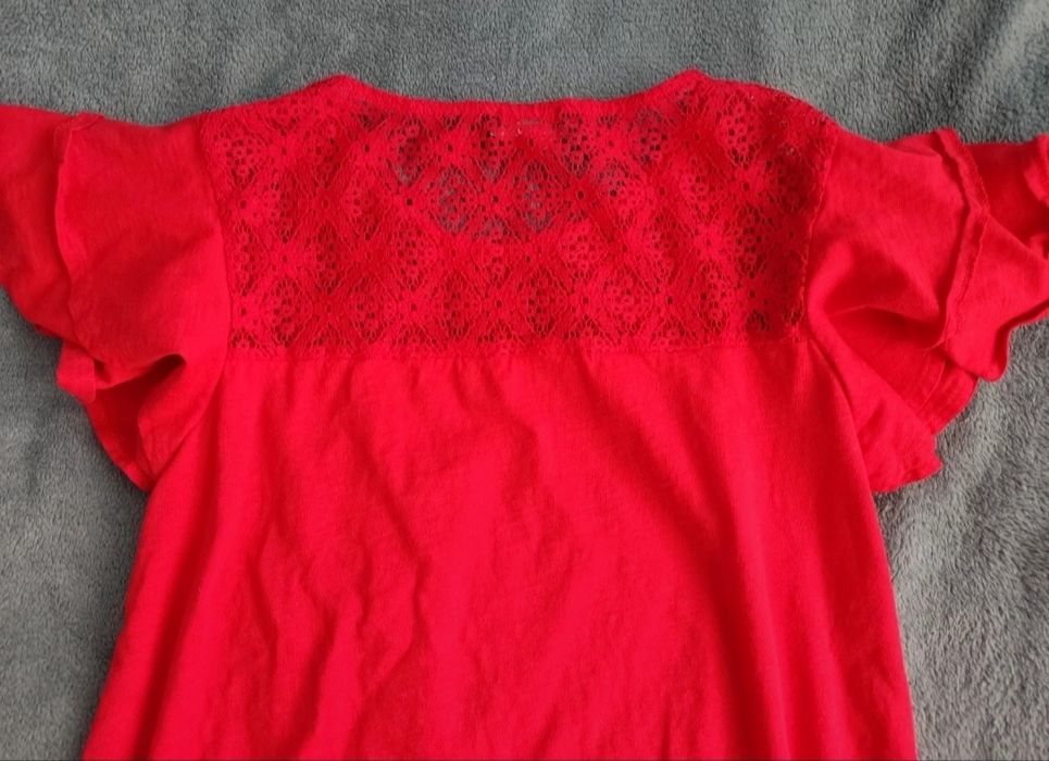 Czerwony t-shirt