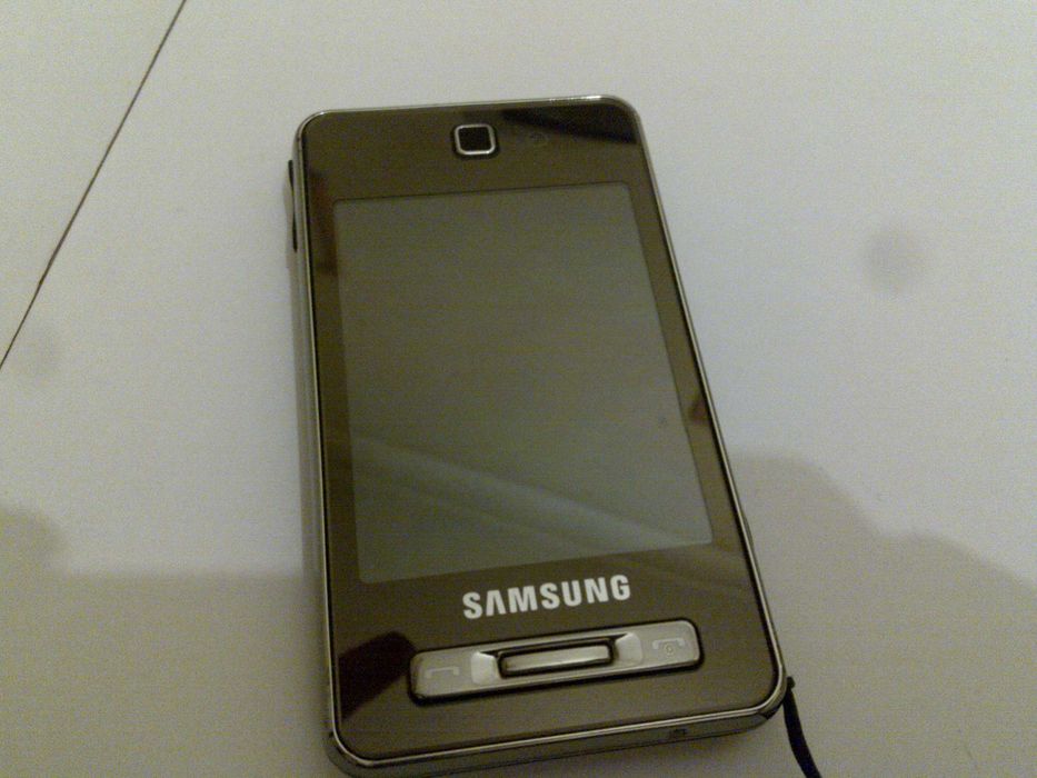 samsung sgh-f480 (ler descrição) com câmara fotográfica 5mpx