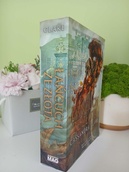 Łańcuch ze złota - pierwszy tom serii Ostatnie godziny (C. Clare)