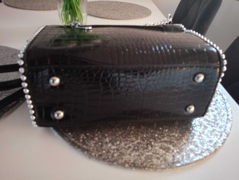 Torebka lakierowana ptaszki