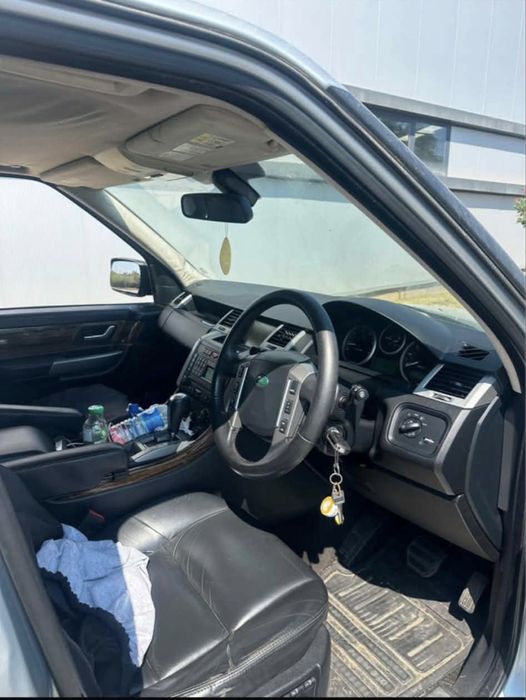 Ranger Rover Estrangeiro