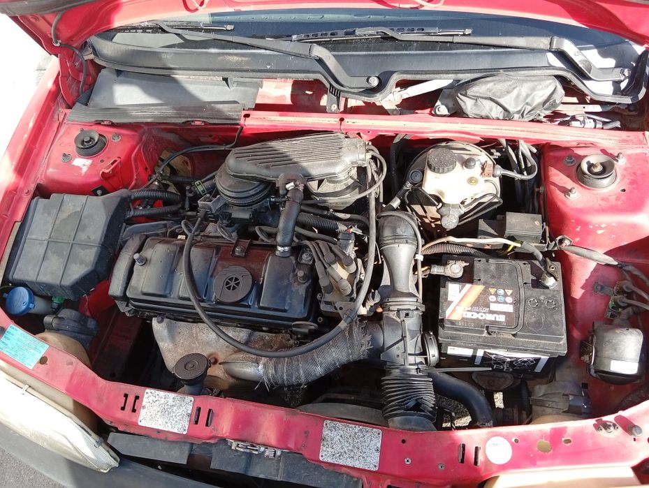 Carro Peugeot 106 gasolina