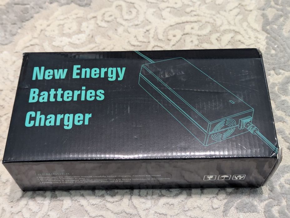 Зарядний пристрій 24V 10A для 8s LFP LiFePO4 акумуляторів. Chardger