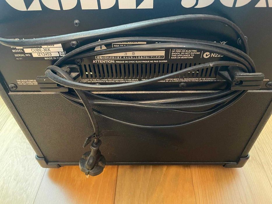 Amplificador Guitarra Roland Cube 30x