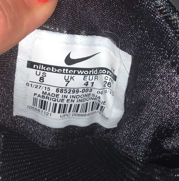 Кроссовки Nike для мужчины. размер 41 (26,5 см)