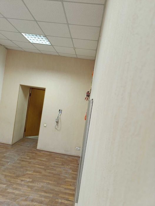Аренда ОФИС 15м2 (отопление входит в аренду!) ЦЕНТР МЕТРО Конный рынок
