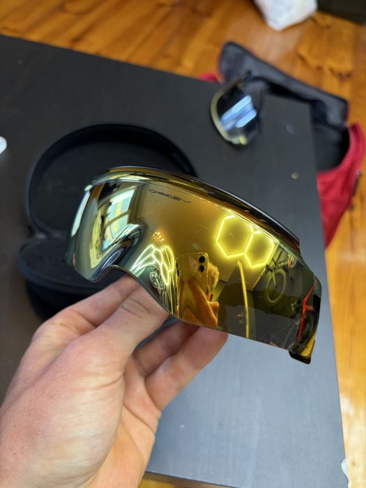Oakley kato 24k gold
