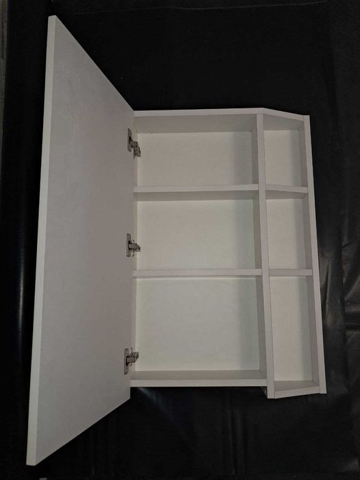 Навісна шафка для ванни виробництва Альма меблі