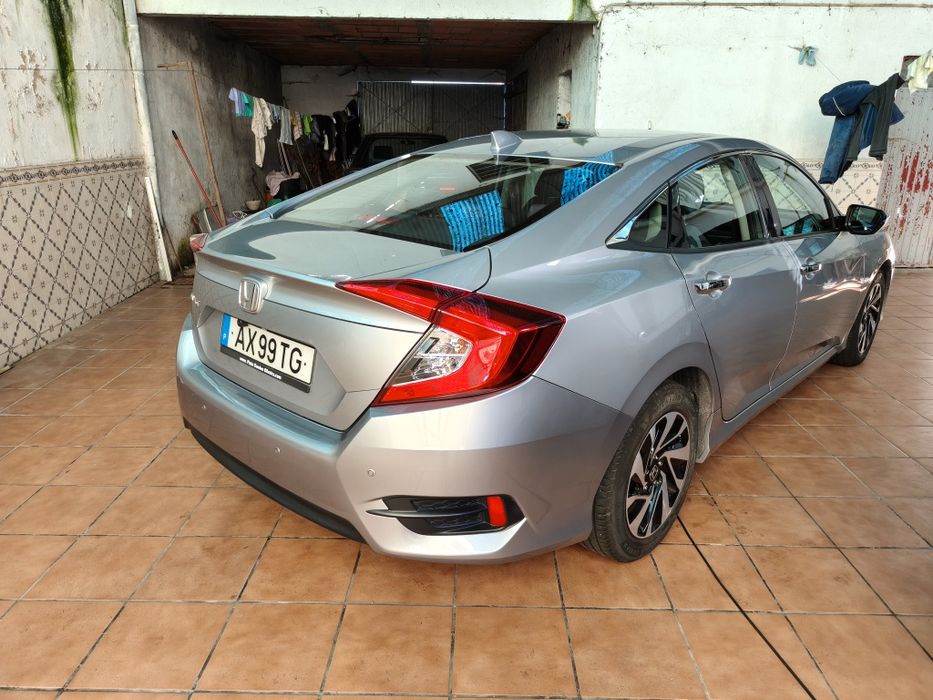 Honda Civic 1.5 I-VTEC Turbo 1498cm3  182CV