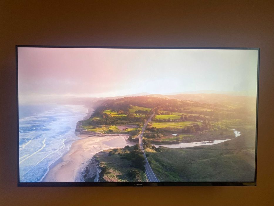 Телевізор Xiaomi Mi TV A2 43" 4K (L43M7-EAEU)