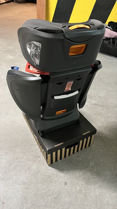 Cadeira Chicco para carro