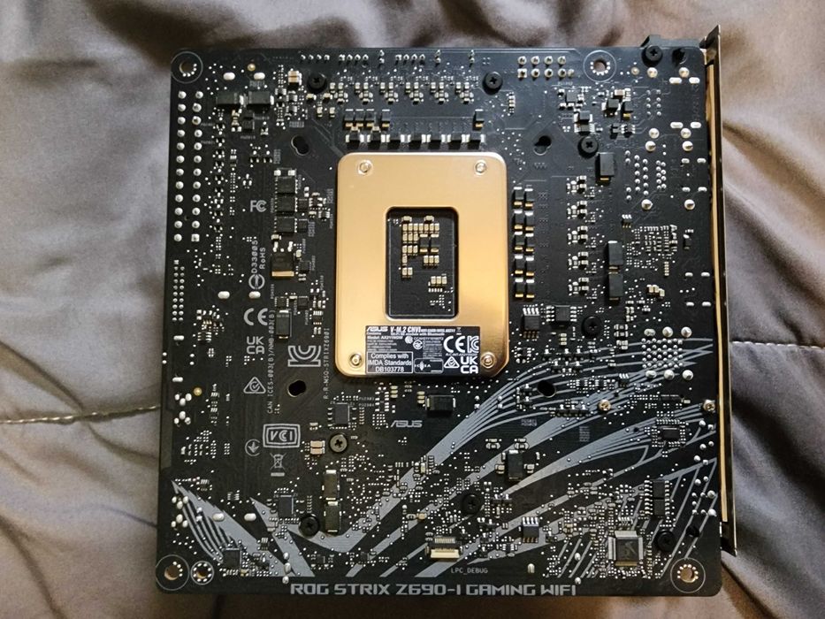 Asus Z690i ITX материнська плата для Intel 1700