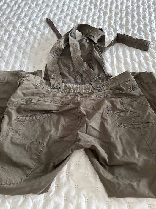 Bermudas com peitilho da DESIGUAL