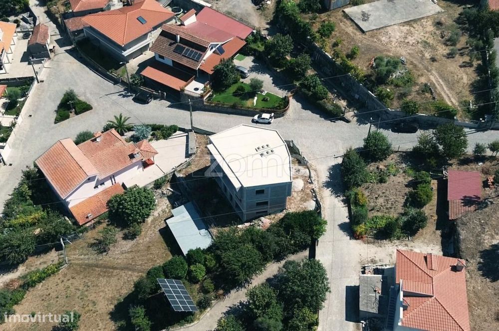 Moradia T3, em Lagares e Figueira, Penafiel