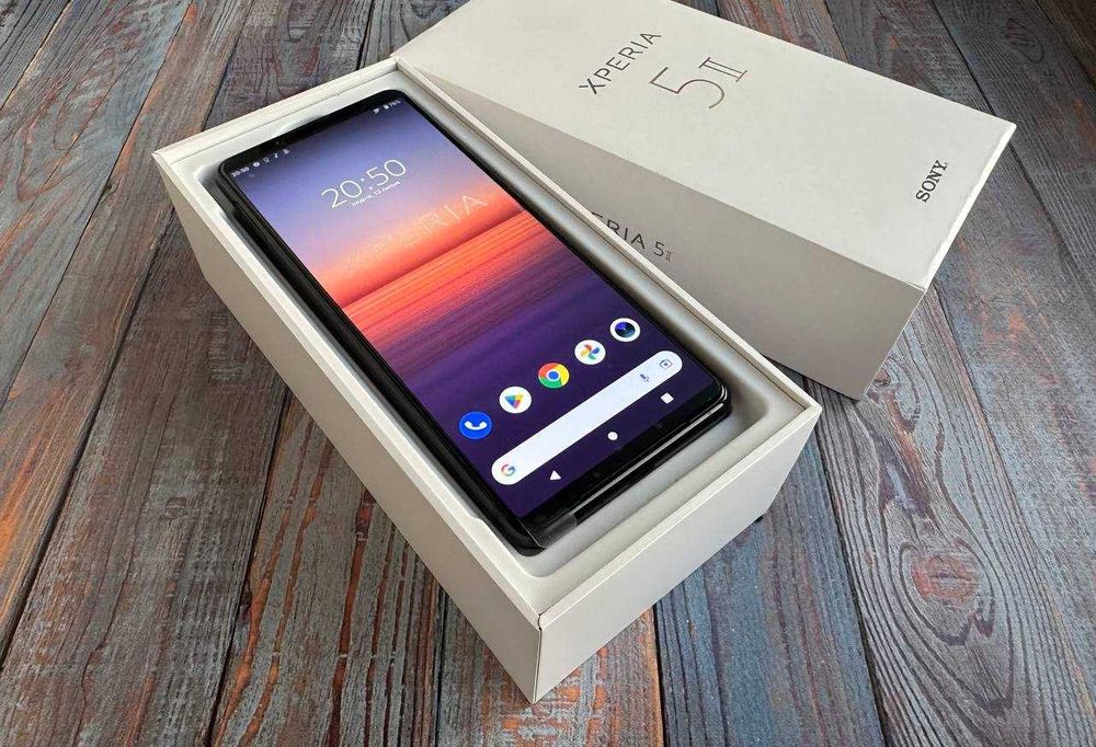 ⤷ SONY Xperia 5 mark II  8/128gb - новий, гарантiя
