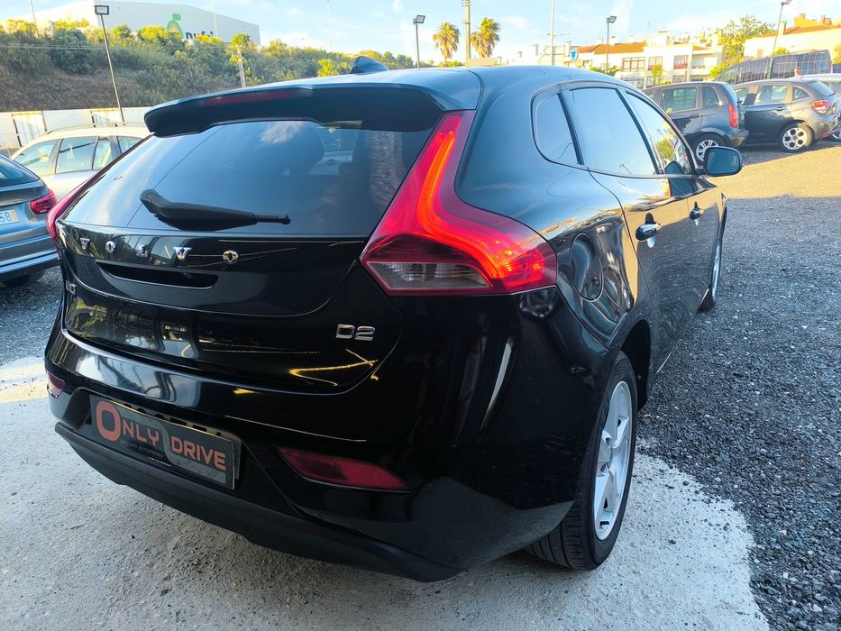 Volvo V40 D2 2.0 Kinetic Eco 120cv cx Aut - 17