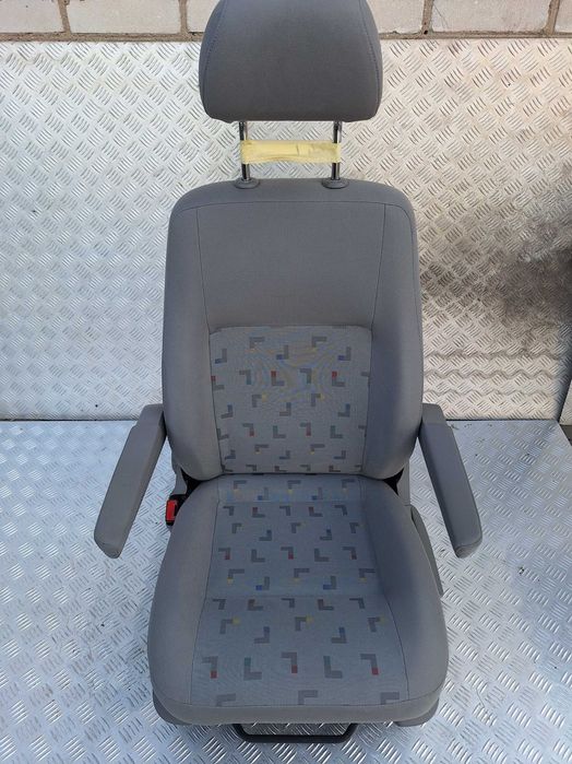 Fotel Lewy Przód Kierowcy Podłokietniki Vw Transporter T5 Lift T6 Caravelle