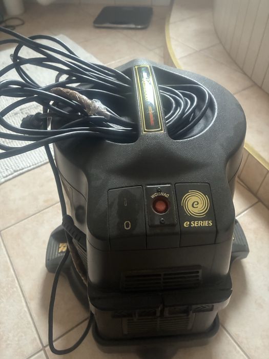 OdkurzaczRainbow model E1